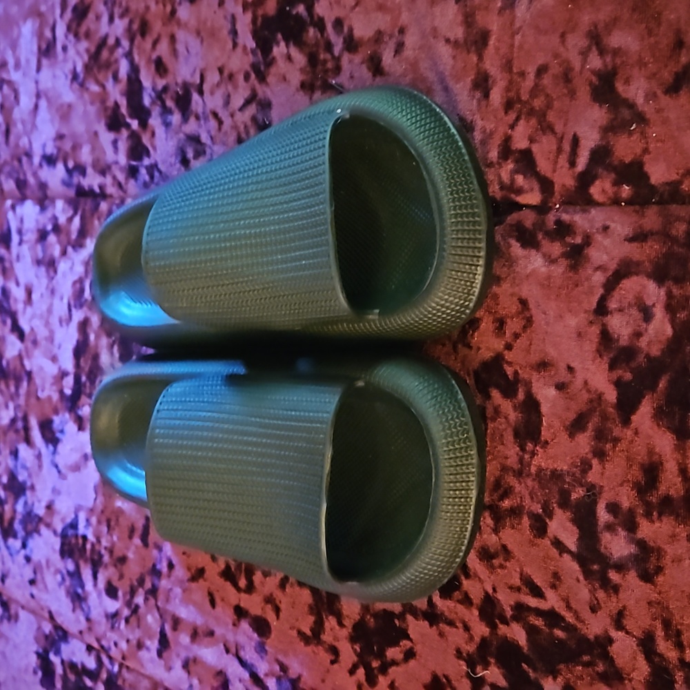 Water sandals 7